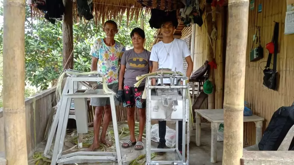 Fiber XMach extracting pineapple leaf fibers